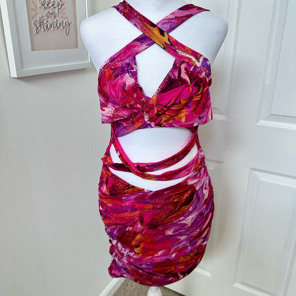 AKIRA Cutout Dress in Bright Abstract Print sz L